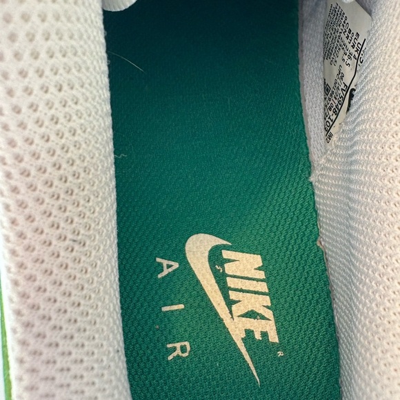 Nike Air Force 1 Low White Green Youth Size 4.5Y (FY5948-103) - Picture 5 of 11